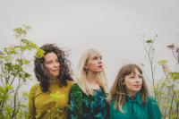 Sisters in song: Avant-folk trio Ida Lune announce debut album