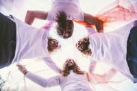 Makeshift Parachutes share hypnotic new single 'Be Kind Rewind'